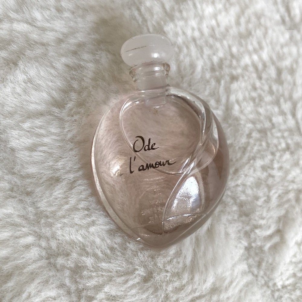 Yves Rocher. Ode à L’amour perfume
